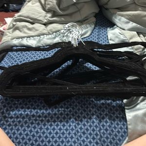 20 Black Velvet Hangers